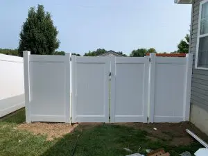 vinyl fence pontoon beach il